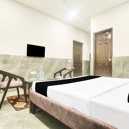 Hotel O Ravi & Banquet Lalewal エクステリア 写真
