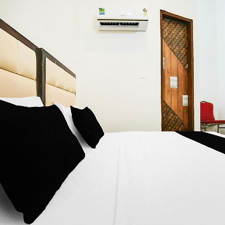 Hotel O Ravi & Banquet Lalewal エクステリア 写真