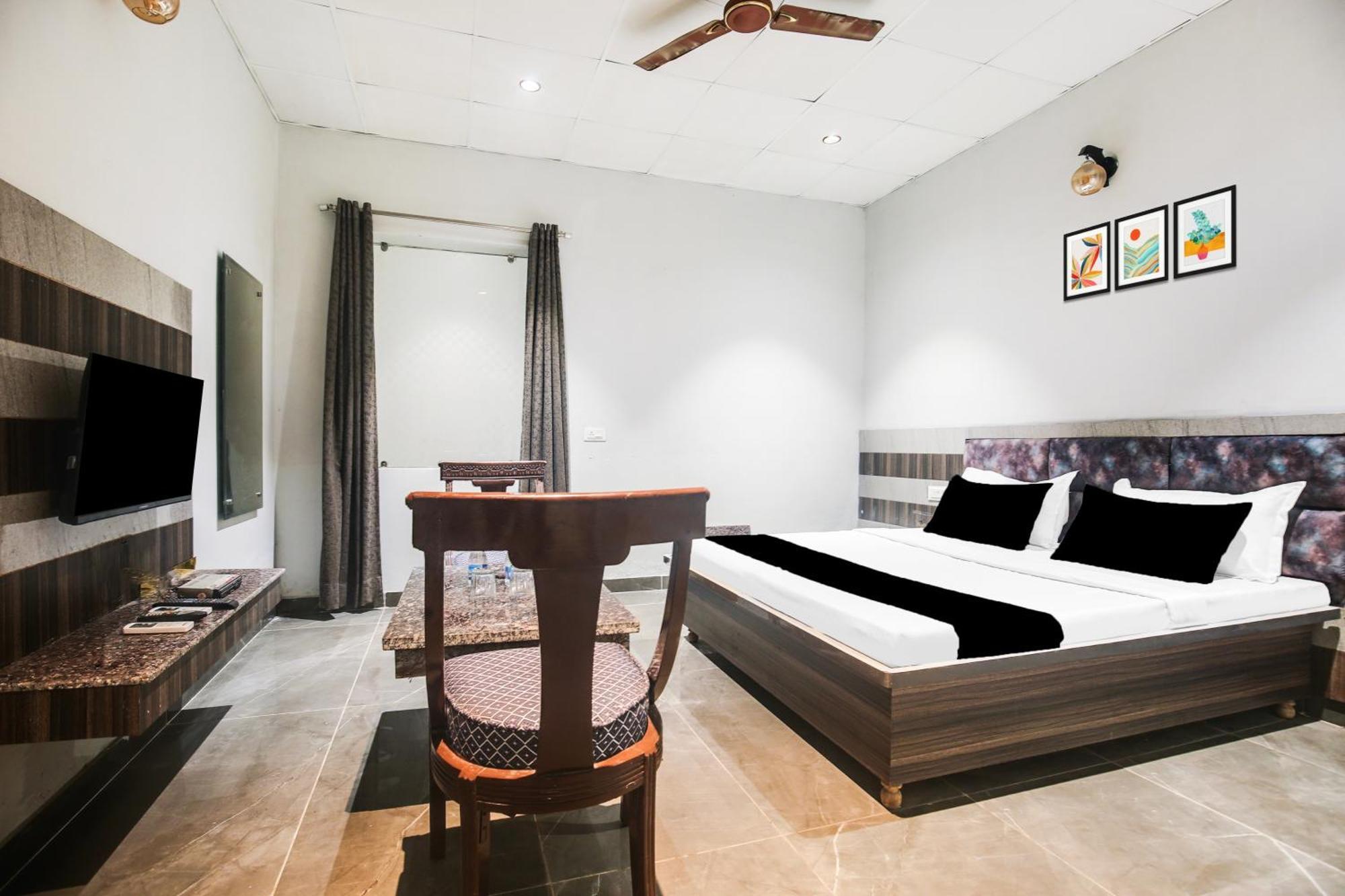 Hotel O Ravi & Banquet Lalewal エクステリア 写真