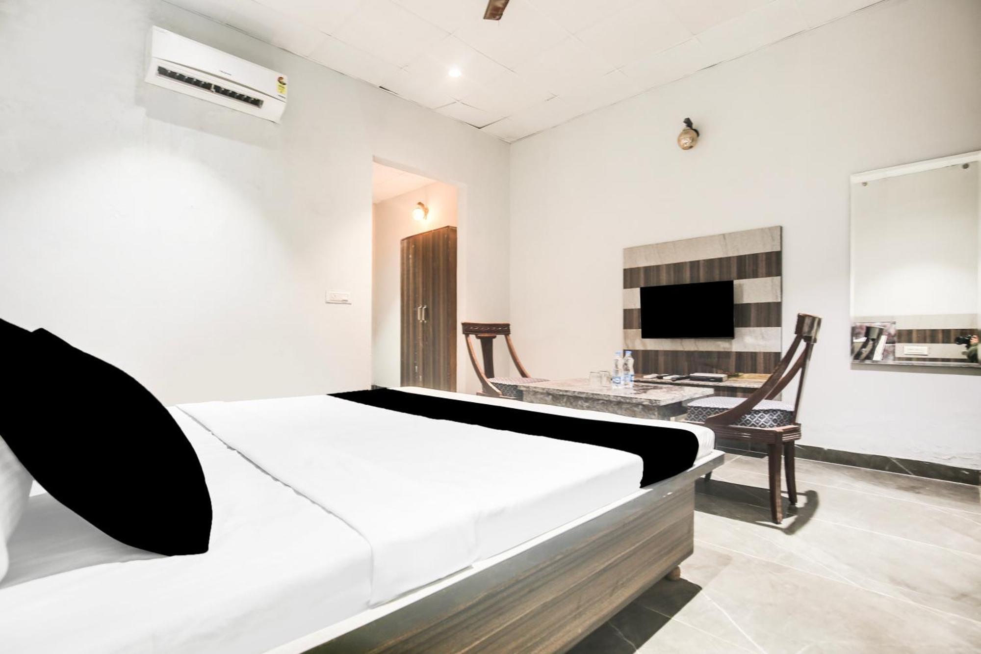 Hotel O Ravi & Banquet Lalewal エクステリア 写真