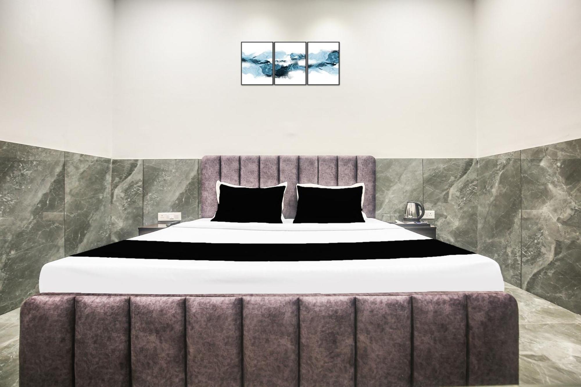Hotel O Ravi & Banquet Lalewal エクステリア 写真