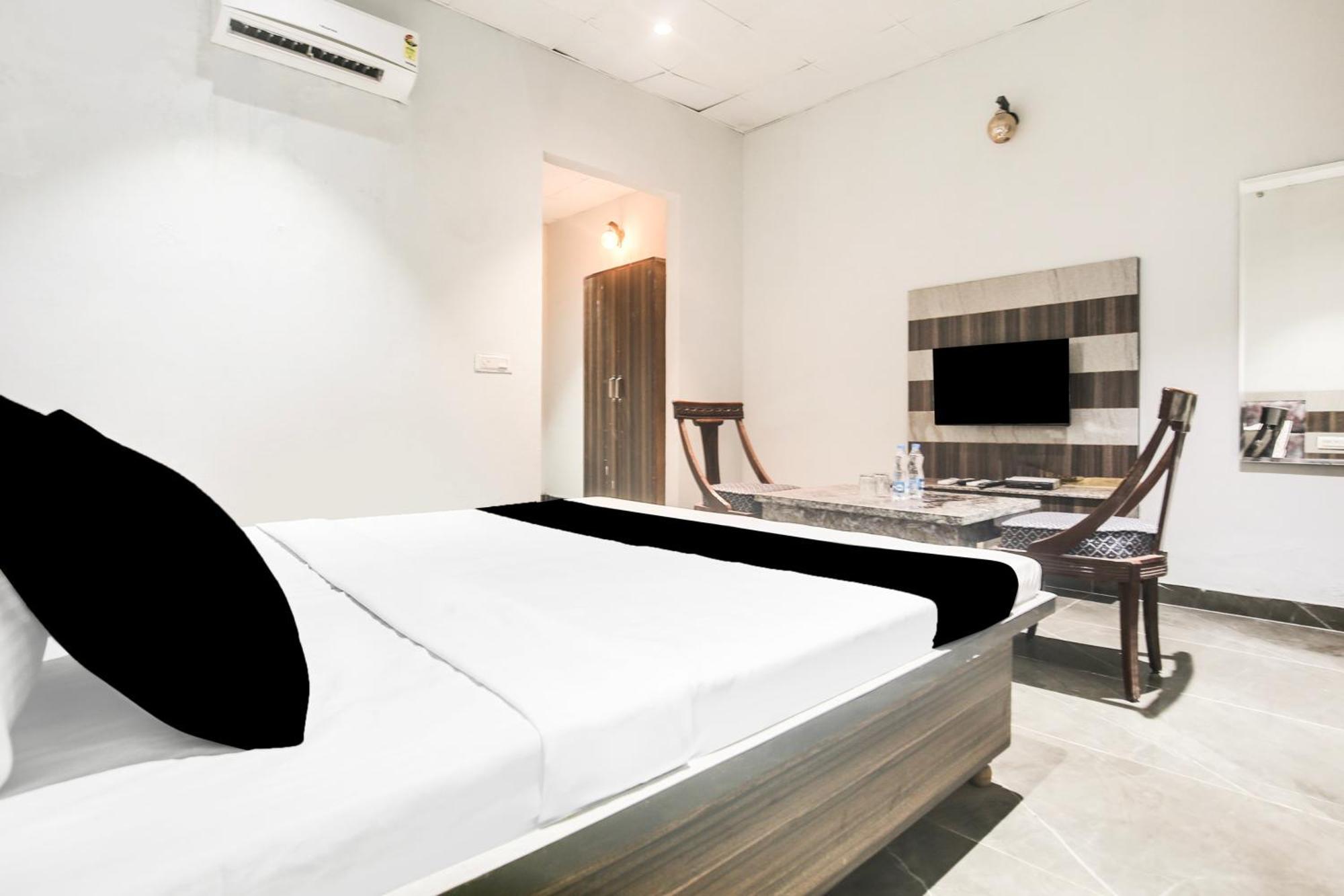 Hotel O Ravi & Banquet Lalewal エクステリア 写真