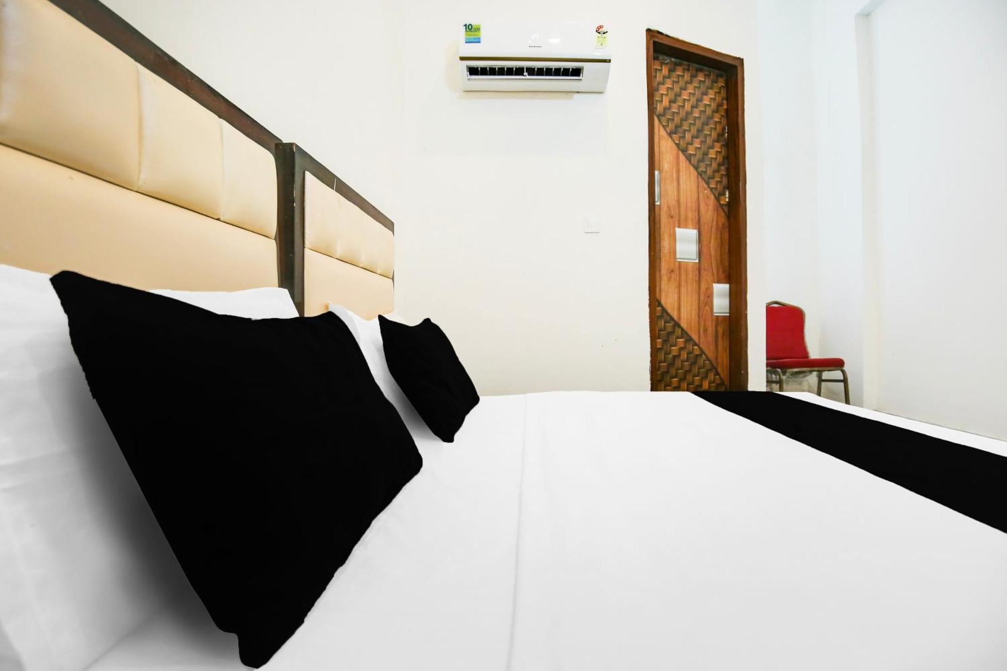 Hotel O Ravi & Banquet Lalewal エクステリア 写真